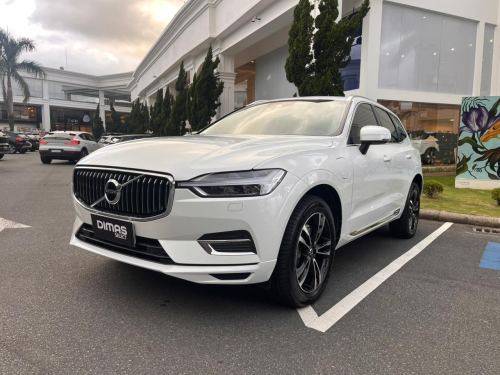 VOLVO XC60 2.0 T8 HYBRID MOMENTUM AWD GEARTRONIC